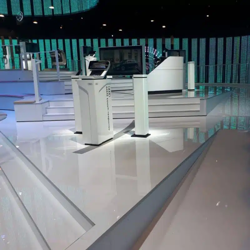 ExpoFloor high gloss white