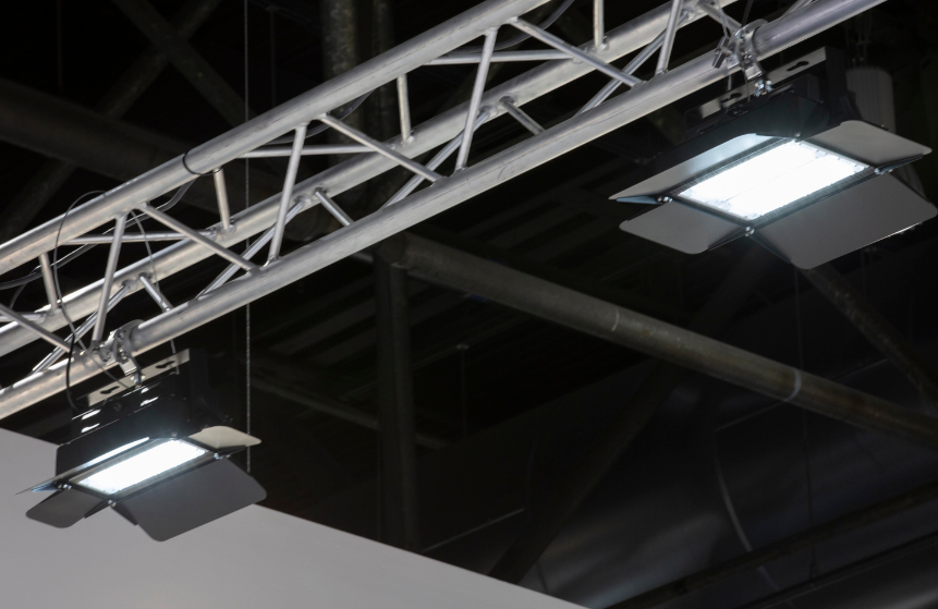 Floodlights truss